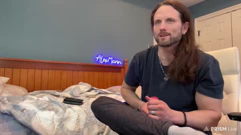 Snapshot of alexmanndickerson chatting on February 22, 3:43 pm Alex Mann online show from February 22, 3:43 pm