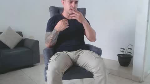 Maximuss online show from January 5, 5:51 pm