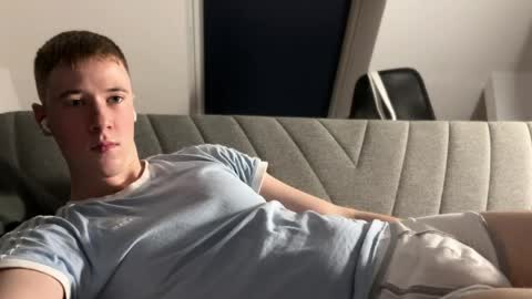 Alex online show from April 10, 6:04 pm