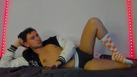 Snapshot of alexxx_savage chatting on September 15, 3:19 am Alexander online show from September 15, 3:19 am