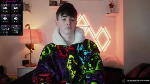 Snapshot of alfiegreenxxx chatting on October 24, 11:06 pm Alfie Green online show from October 24, 11:06 pm