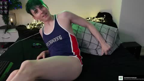 Snapshot of alfiegreenxxx chatting on December 13, 11:17 pm Alfie Green online show from December 13, 11:17 pm