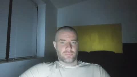 alfiesolomons87 online show from March 21, 9:19 pm