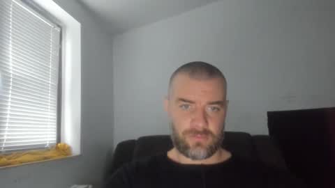 alfiesolomons87 online show from January 12, 1:26 pm