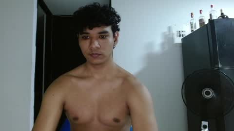 alfred_cantillo online show from May 30, 5:07 am
