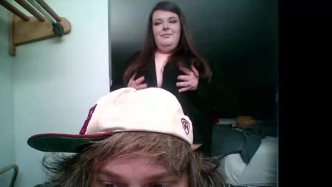 AliG8989 online show from February 2, 3:27 am