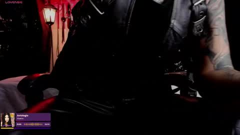   online show from April 5, 8:16 pm