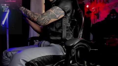   online show from December 2, 6:11 pm