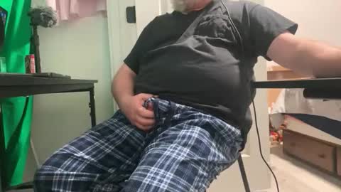 Allergictolove online show from October 29, 11:18 pm