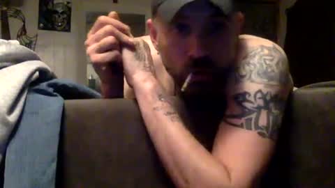 allitrunnin online show from February 14, 9:15 am