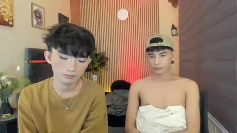 kim and josh online show from November 7, 3:04 pm