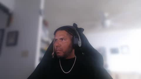 simplyfaded online show from June 3, 3:08 am