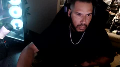 simplyfaded online show from May 29, 10:36 am