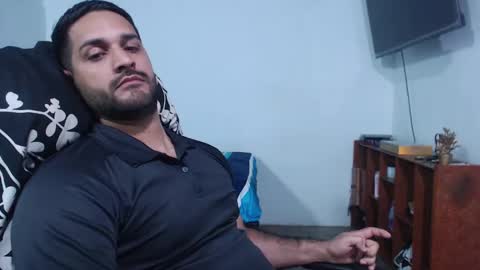 Snapshot of alonxoo chatting on September 17, 3:51 am alonxoo online show from September 17, 3:51 am