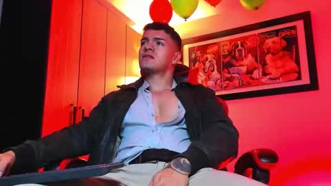 alpha_dominus_ online show from December 5, 4:08 am