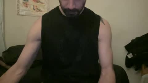 Snapshot of alphajosh chatting on December 17, 2:01 am alphajosh online show from December 17, 2:01 am