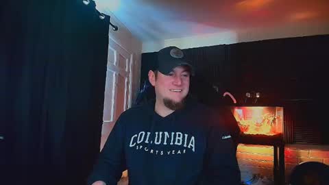 Snapshot of alphanuts101 chatting on January 8, 5:48 pm Ryno online show from January 8, 5:48 pm