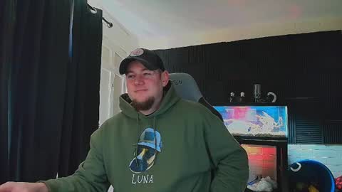 Snapshot of alphanuts101 chatting on February 7, 6:34 pm Ryno online show from February 7, 6:34 pm