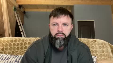 Snapshot of alphasparks chatting on October 23, 3:21 am Jhonny online show from October 23, 3:21 am