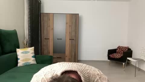 Snapshot of alphasparks chatting on February 3, 3:42 am Jhonny online show from February 3, 3:42 am