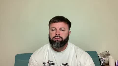 Snapshot of alphasparks chatting on September 22, 2:33 am Jhonny online show from September 22, 2:33 am