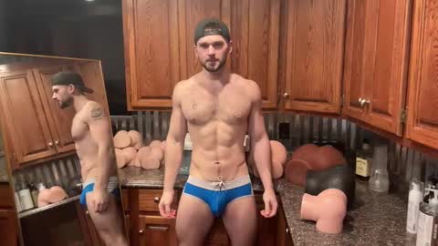 Snapshot of alphazack14 chatting on February 13, 1:15 pm alphazack14 online show from February 13, 1:15 pm