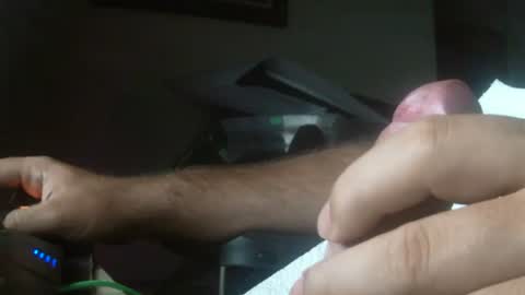 alvsro1986 online show from July 24, 9:44 pm