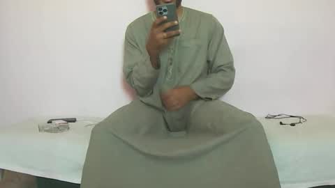 Snapshot of amir_elaraby chatting on October 9, 11:26 am Amir online show from October 9, 11:26 am