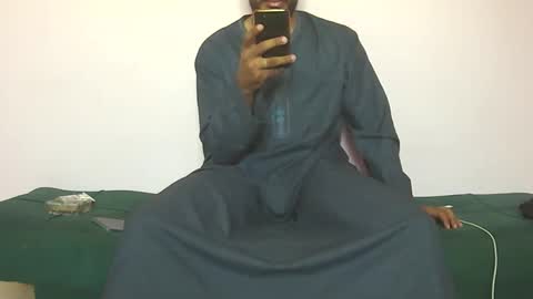 Snapshot of amir_elaraby chatting on September 30, 10:52 am Amir online show from September 30, 10:52 am