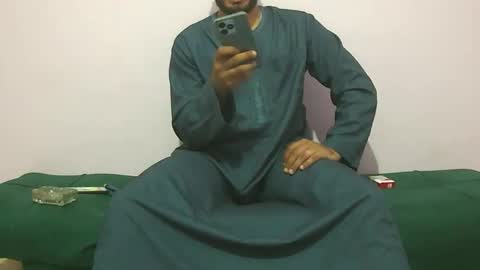 Snapshot of amir_elaraby chatting on October 2, 7:51 pm Amir online show from October 2, 7:51 pm