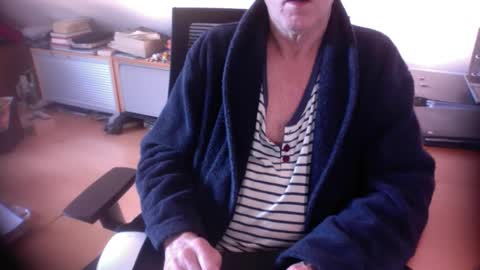 Amor2200 online show from February 15, 11:07 am