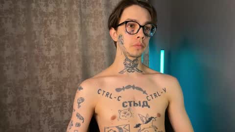 simon online show from February 12, 10:15 pm