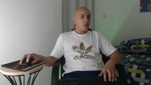 anakin_swalker online show from February 3, 4:25 am