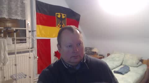 Snapshot of andre124231 chatting on December 28, 6:50 pm Andre online show from December 28, 6:50 pm