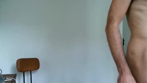 Snapshot of andre_m12 chatting on September 10, 8:13 am Andrew m12 online show from September 10, 8:13 am