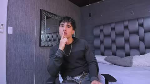 Andre Parker online show from December 5, 1:25 am