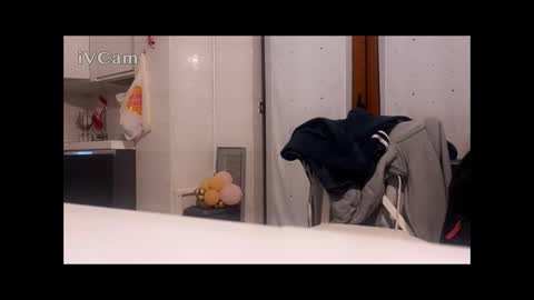 andregio0087 online show from January 14, 5:01 am