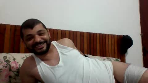 Snapshot of andreloko123 chatting on October 17, 2:15 am andreloko123 online show from October 17, 2:15 am