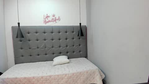 IM ANDRES online show from December 19, 3:14 am