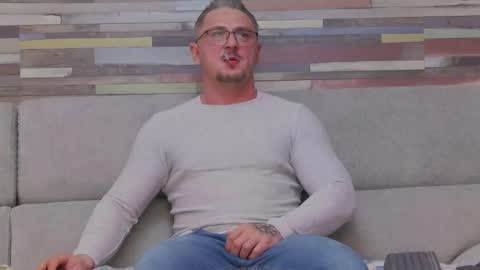 andres_dasli online show from January 23, 9:50 pm