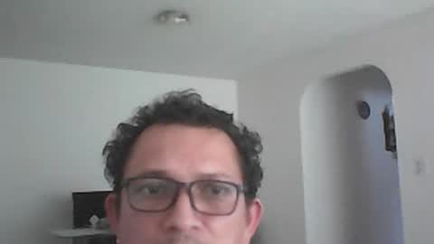 andresfloga online show from June 15, 6:55 pm