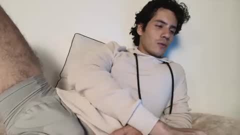 Andres Torres online show from February 14, 2:28 am