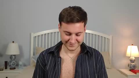 Snapshot of andrew2305 chatting on October 2, 2:21 pm Justin Andrew online show from October 2, 2:21 pm