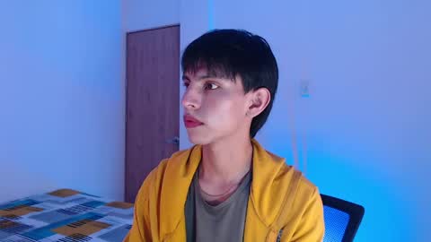 Andrew Courtz online show from April 12, 5:36 pm