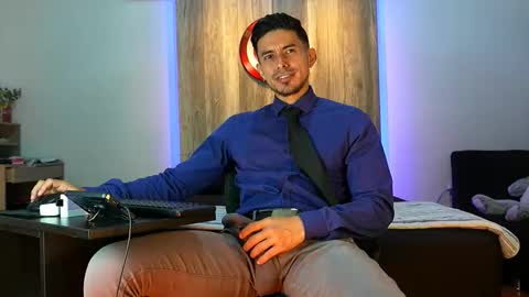 Andrew online show from December 4, 2:51 am