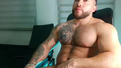 andrew_holden__ online show from March 6, 1:02 am