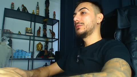 Snapshot of andrewbanner chatting on February 27, 5:24 am MasterRomania  online show from February 27, 5:24 am