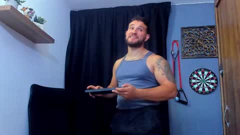 Andrew Diaz online show from April 18, 7:54 am