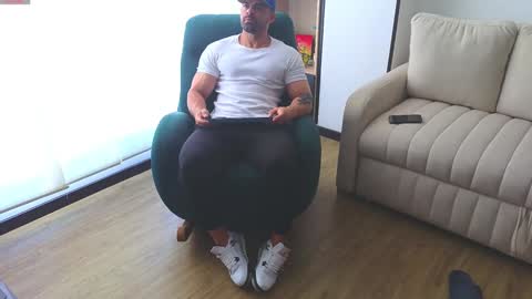 Andrew online show from January 10, 2:23 pm