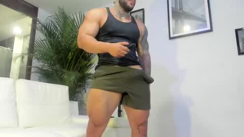 Snapshot of andrewjohnson0 chatting on December 12, 6:53 pm Andrew Johnson online show from December 12, 6:53 pm